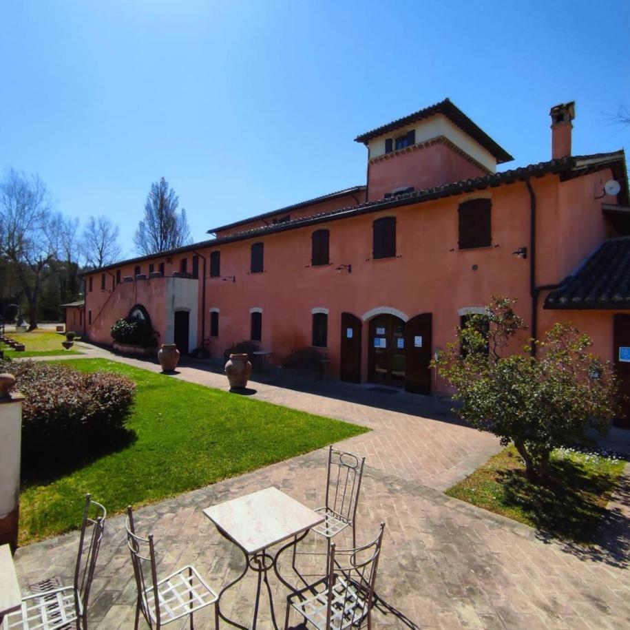 Agriturismo Il Molino Antico - 5 Girasoli Сполето Екстериор снимка
