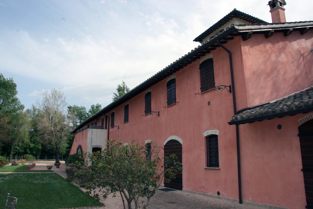 Agriturismo Il Molino Antico - 5 Girasoli Сполето Екстериор снимка