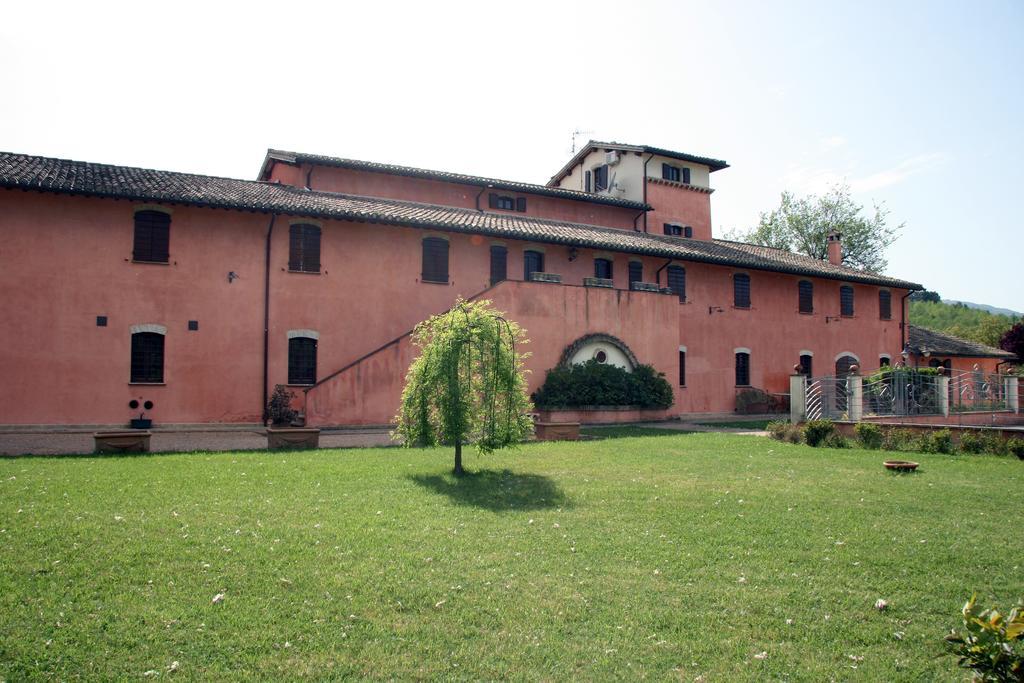 Agriturismo Il Molino Antico - 5 Girasoli Сполето Екстериор снимка